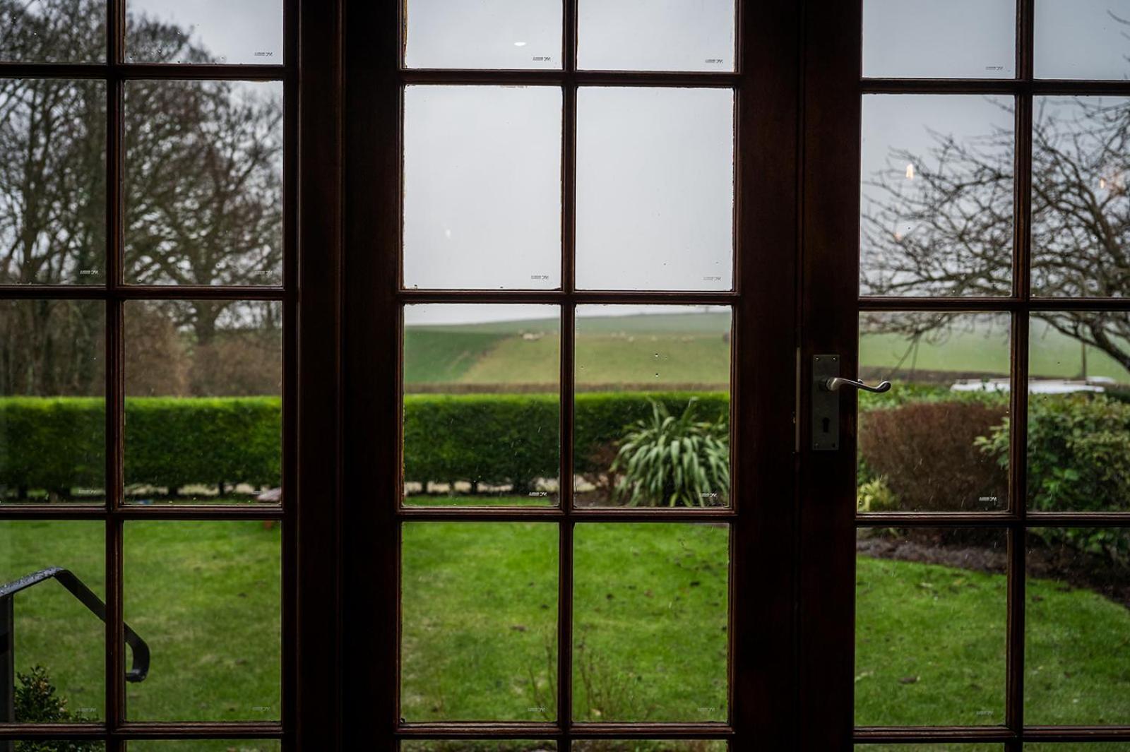 Tottington Manor Hotel Henfield المظهر الخارجي الصورة