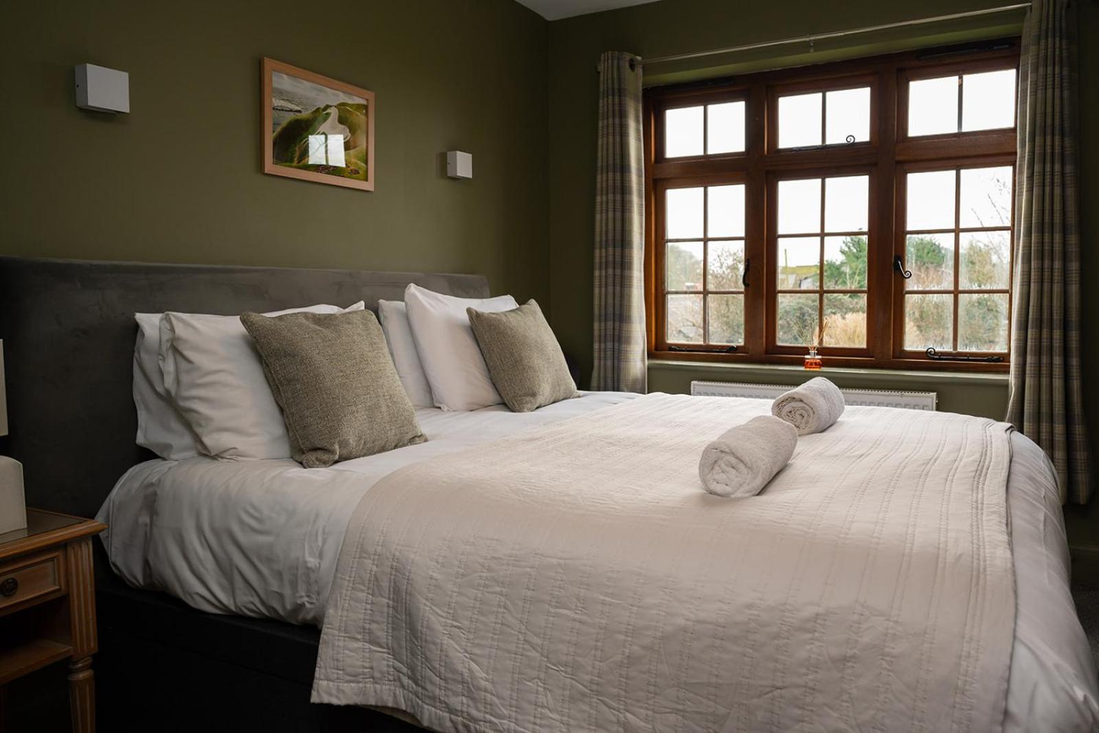 Tottington Manor Hotel Henfield المظهر الخارجي الصورة